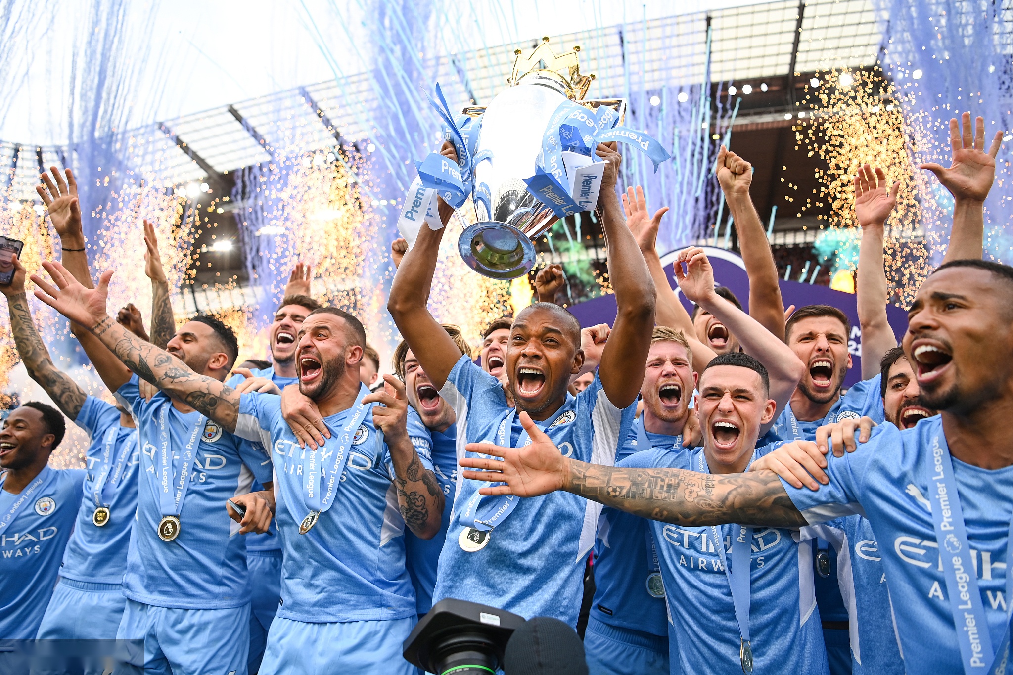 他代表着未 他代表着未