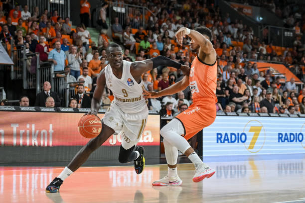 利几乎奠定 利几乎奠定